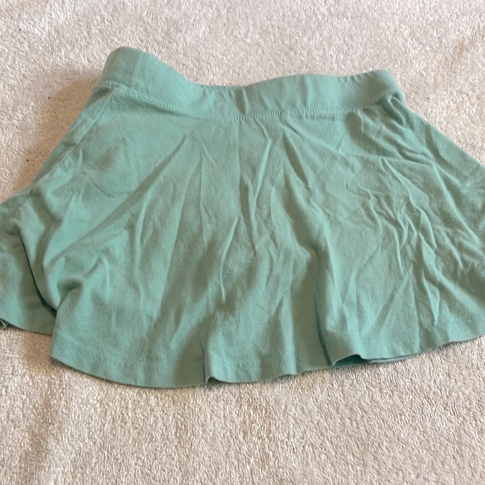 This is a pretty skirt for girls